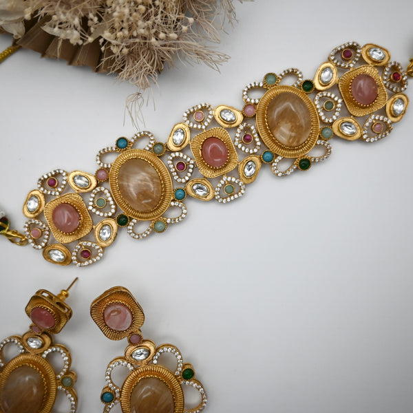 NASRIN- chunky choker with statement earrings