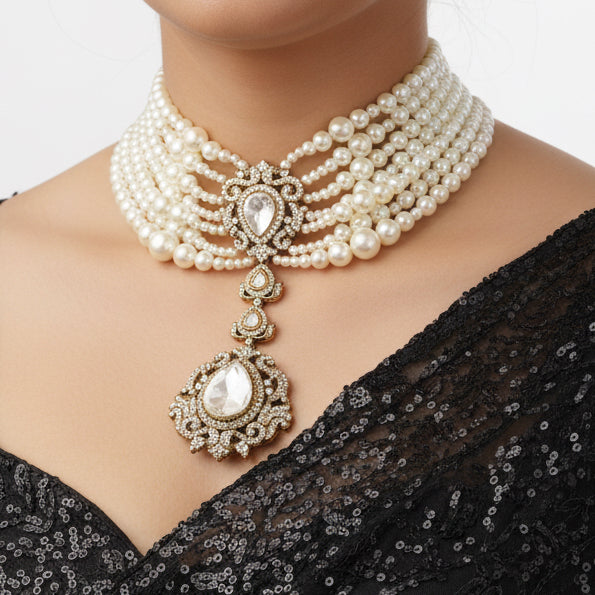 ELHAM- Pearl choker with antique pendant centre and stud earrings