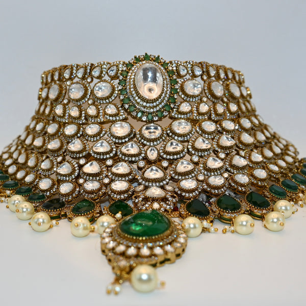 ISHOL- Chunky choker/ big statement bridal set with earrings and mangtika