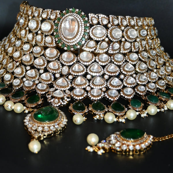 MAHARANI ISHOL- Collar style choker/ big statement bridal set with earrings and mangtika