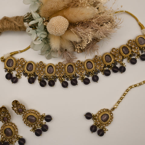 Vita- purple stone choker set with earrings and mangtika